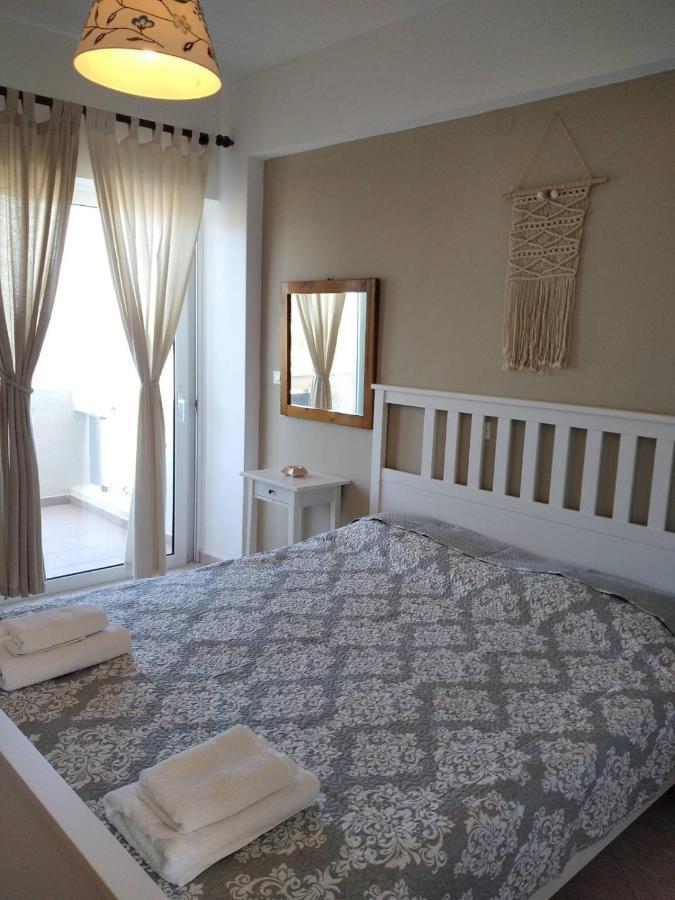 Almirikia Apartments Mourteri Luaran gambar