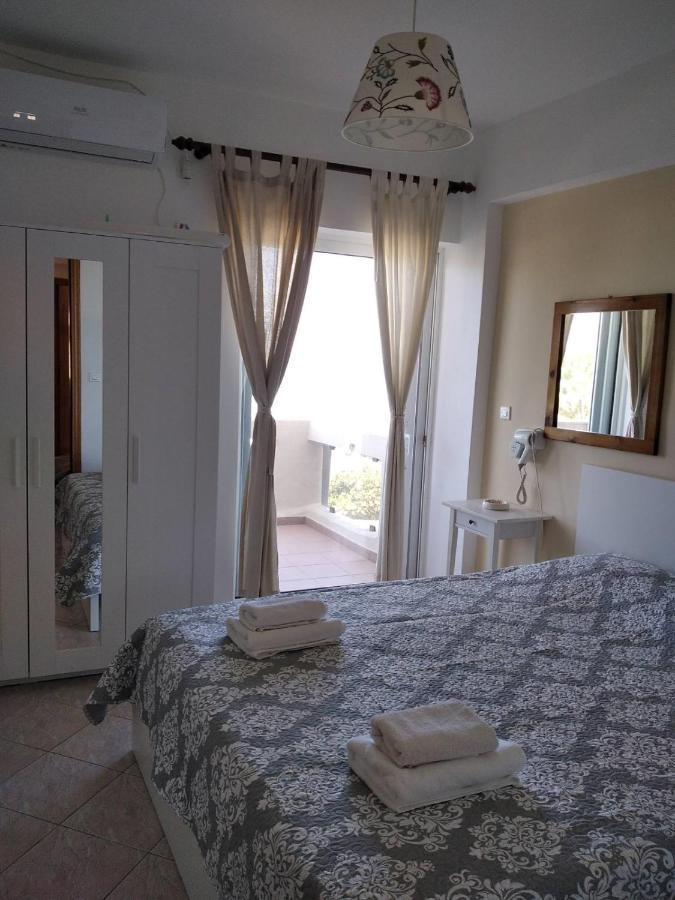 Almirikia Apartments Mourteri Luaran gambar