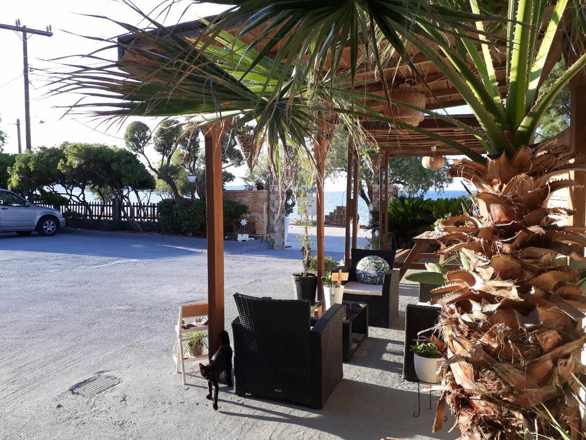 Almirikia Apartments Mourteri Luaran gambar