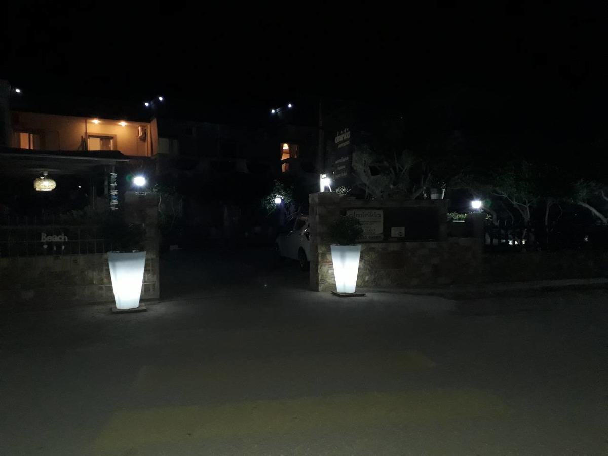 Almirikia Apartments Mourteri Luaran gambar