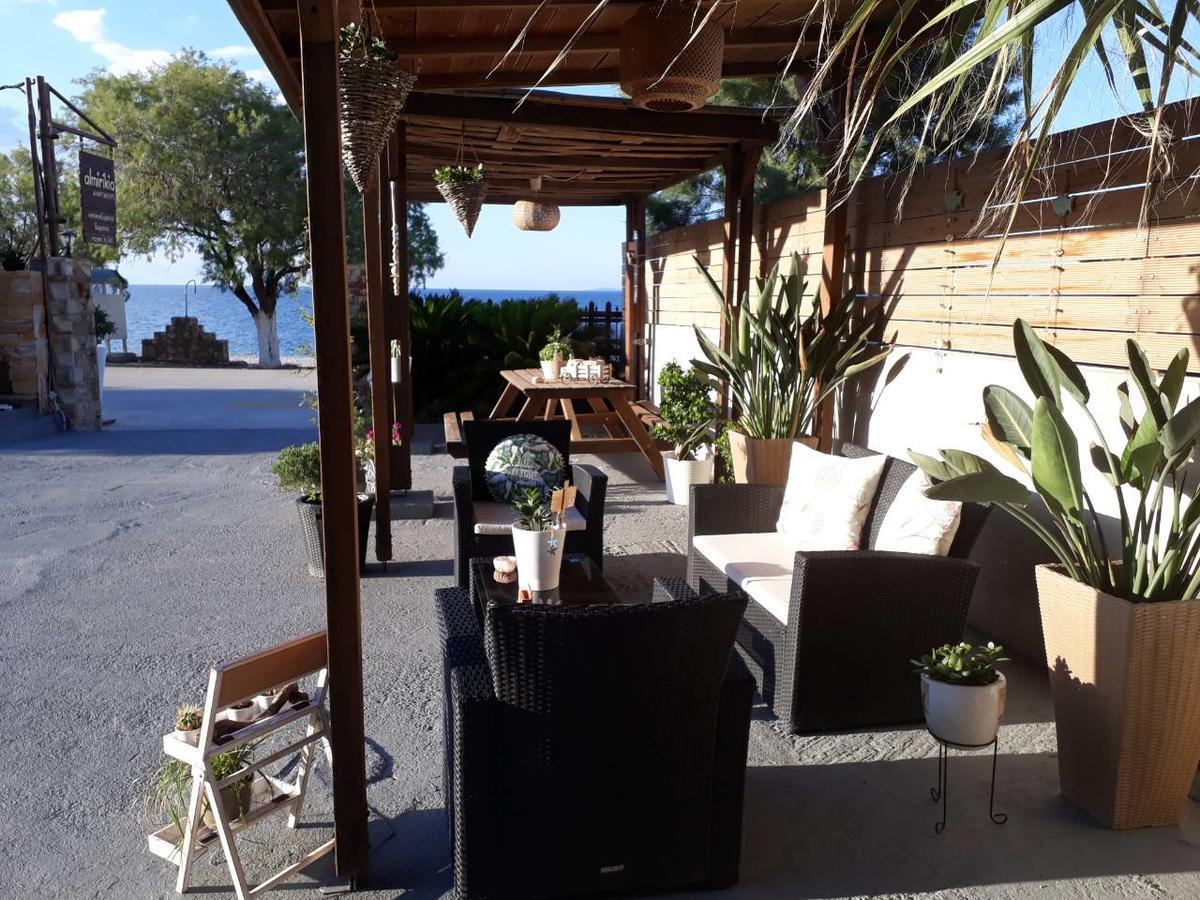 Almirikia Apartments Mourteri Luaran gambar