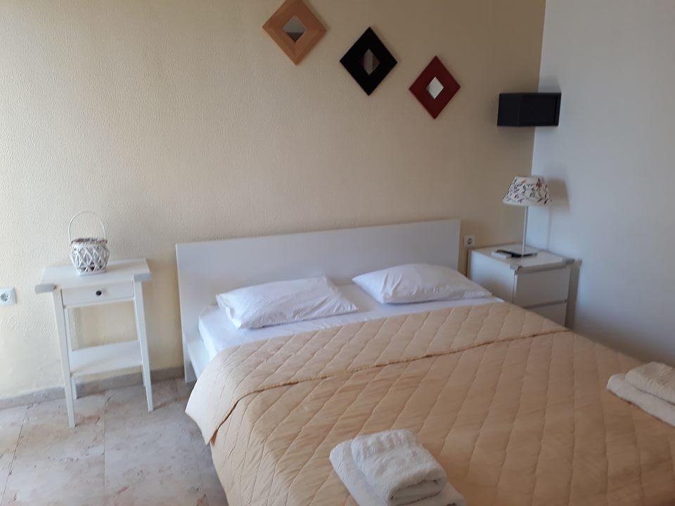 Almirikia Apartments Mourteri Luaran gambar