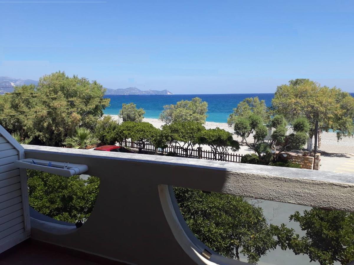 Almirikia Apartments Mourteri Luaran gambar