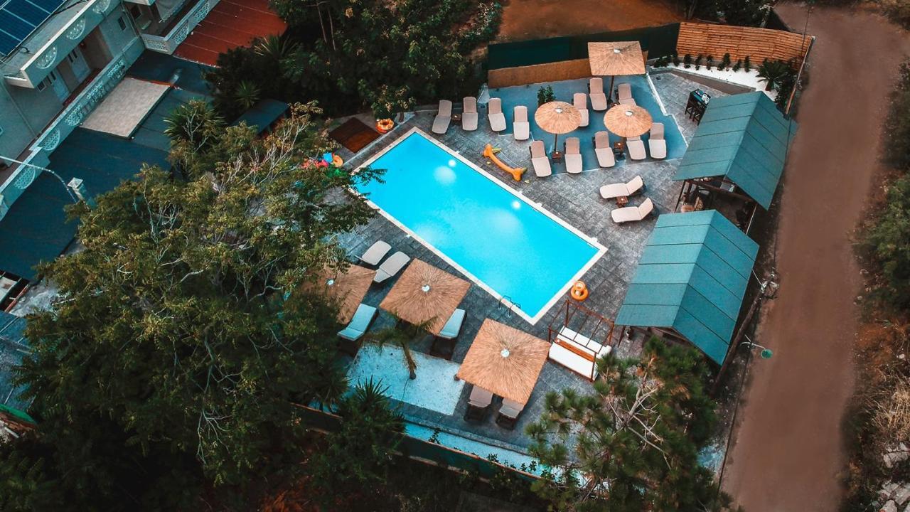 Almirikia Apartments Mourteri Luaran gambar